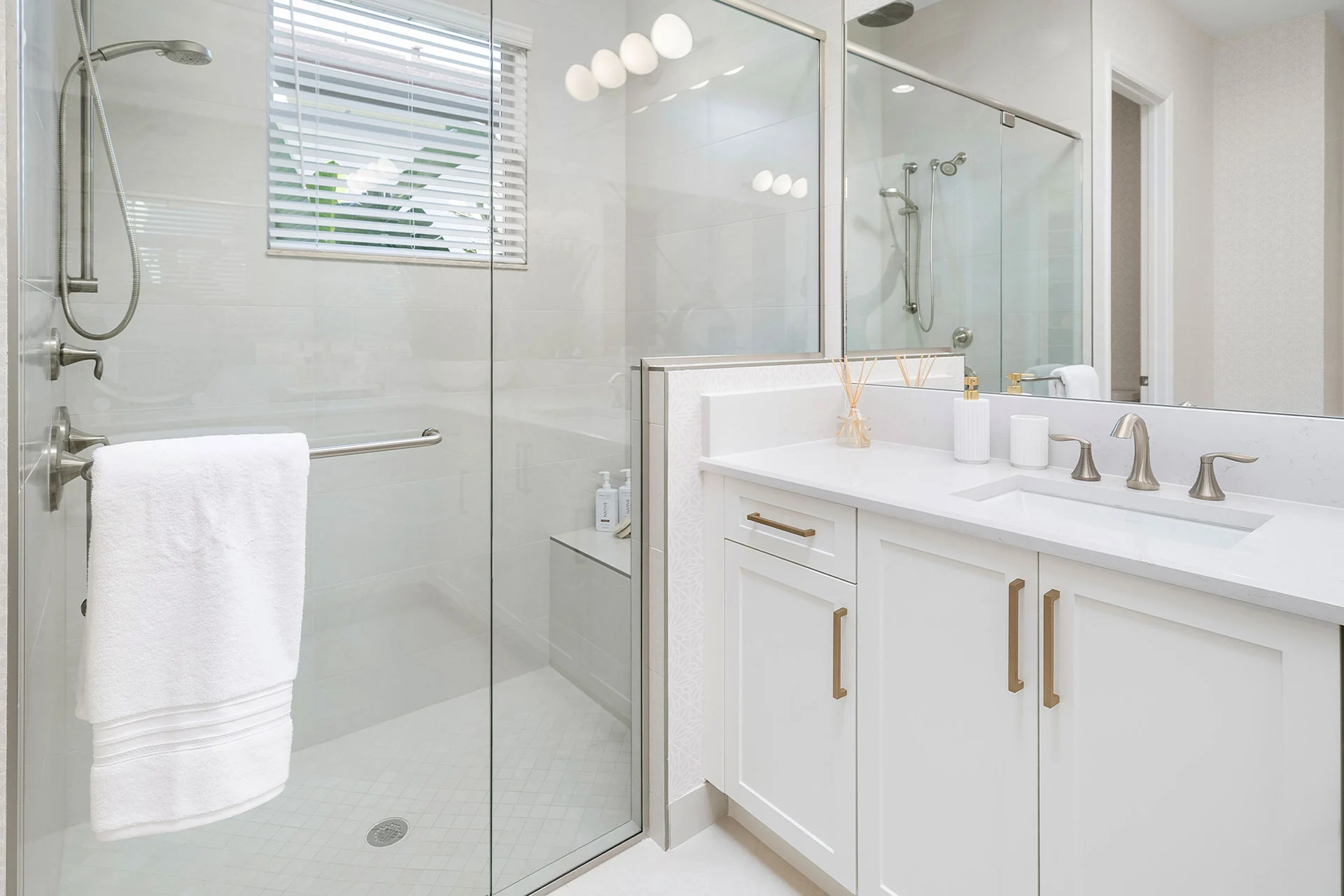 Eclipse Model Primary Bathroom